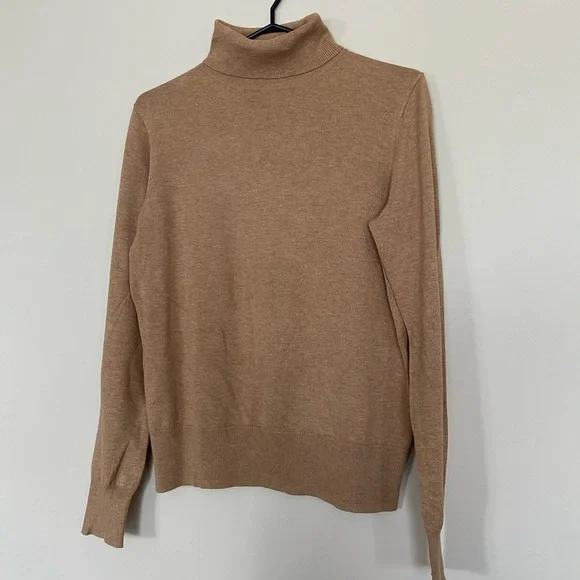 H&M Turtleneck - Picture 3 of 5